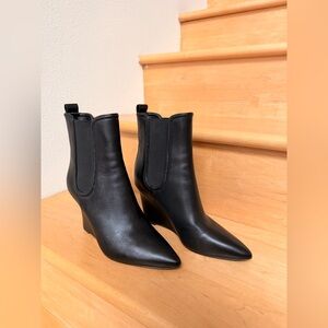 VERONICA BEARD Iluska Black Leather Wedge Chelsea Ankle Boots Size 6.5